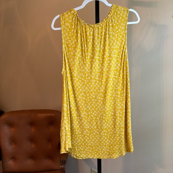 Lila Rose Yellow Tie Front Tank Top - Picture 4 of 6
